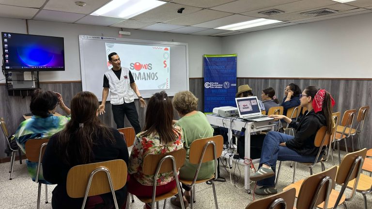 Conversatorio: De la Carcajada a la Acción. El humor como agente de cambio, vida y transformación.